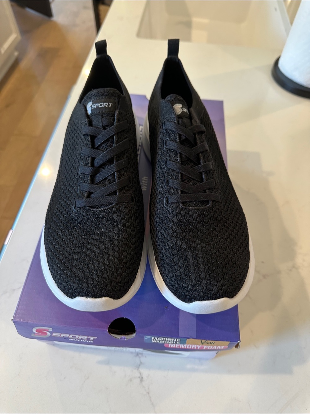 Sketchers Shoes